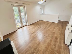 Living room- click for photo gallery